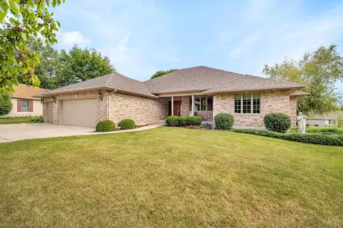 815 Thomas Dr, Morris, IL 60450