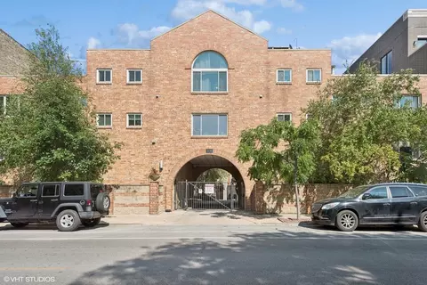 1835 N Halsted St #8, Chicago, IL 60614