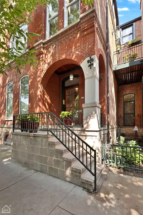 532 W Wrightwood Ave, Chicago, IL 60614