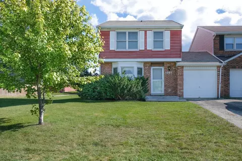 1361 Big Horn Trl, Carol Stream, IL 60188