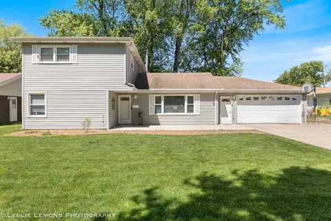 11506 S Neenah Ave, Worth, IL 60482