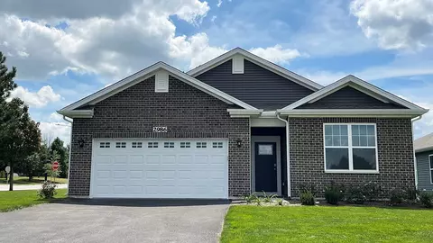 2986 Harnish Dr, Algonquin, IL 60102