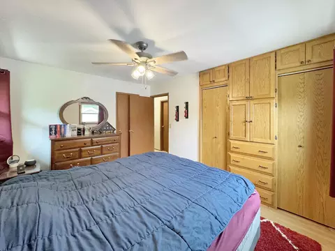 Bedroom - 675 Shimer Dr, Freeport, IL 61032 photo 2 of 7