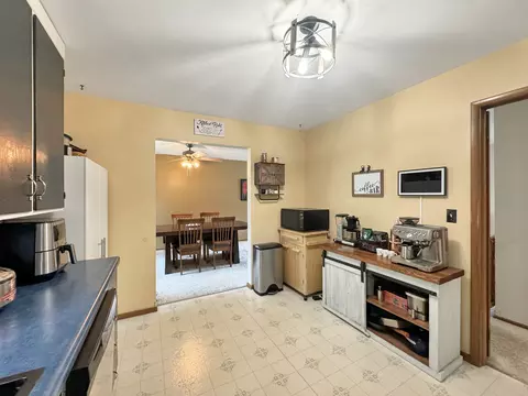 Kitchen - 675 Shimer Dr, Freeport, IL 61032 photo 2 of 3