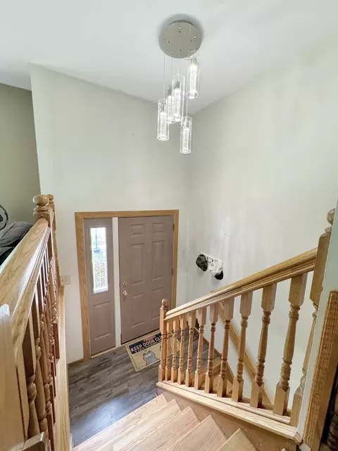 Entry Way - 675 Shimer Dr, Freeport, IL 61032 photo 3 of 3