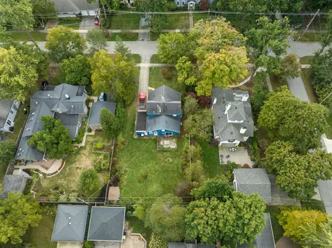 View/Area - 306 E Prospect Ave, Lake Bluff, IL 60044 photo 2 of 6