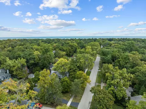 View/Area - 306 E Prospect Ave, Lake Bluff, IL 60044 photo 1 of 6