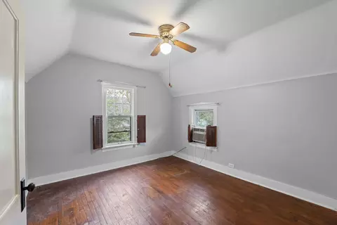Bedroom - 306 E Prospect Ave, Lake Bluff, IL 60044 photo 3 of 3