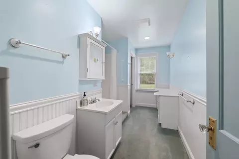 Bath - 306 E Prospect Ave, Lake Bluff, IL 60044 photo 1 of 2