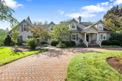 801 Broadway Ave, Crystal Lake, IL 60014