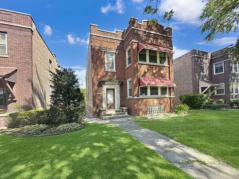 12707 Maple Ave, Blue Island, IL 60406