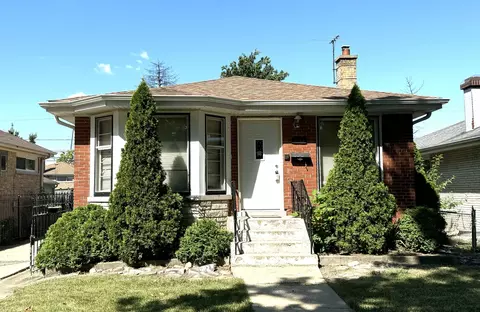 Exterior - 2524 S 16th Ave, Broadview, IL 60155 photo 1 of 12