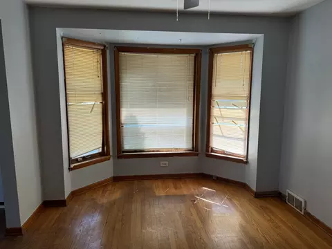 Living - 2524 S 16th Ave, Broadview, IL 60155 photo 5 of 8