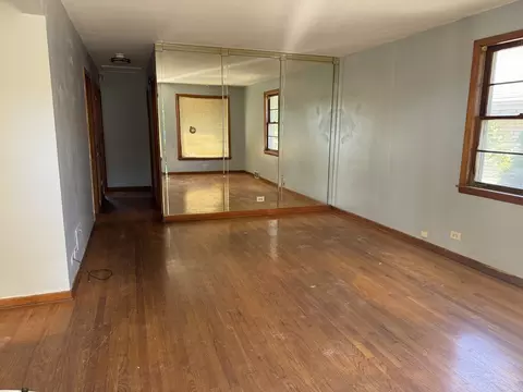 Living - 2524 S 16th Ave, Broadview, IL 60155 photo 2 of 8