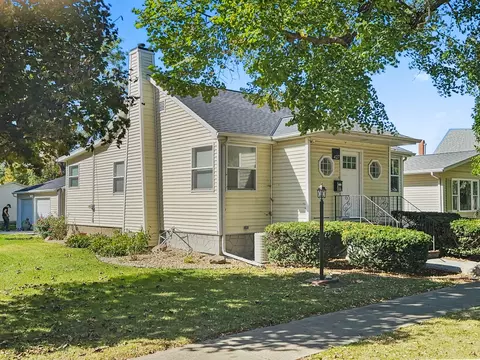 427 S Church St, Gibson City, IL 60936