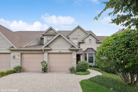 3506 Ridge Pointe Dr, Geneva, IL 60134