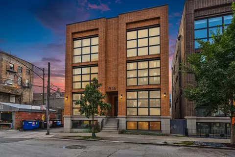 814 N Marshfield Ave #3N, Chicago, IL 60622
