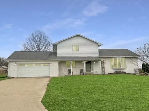 501 S King St, Wyanet, IL 61379