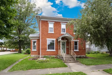 105 N Congress Ave, Polo, IL 61064