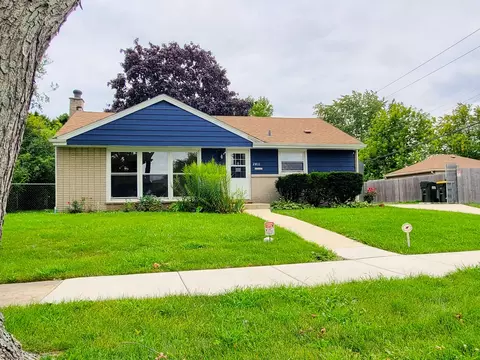 2811 Pauline Ave, Glenview, IL 60025