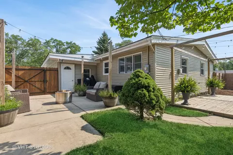 2409 Fulle St, Rolling Meadows, IL 60008 photo 4