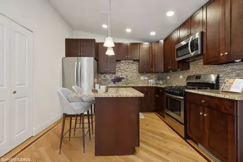 2409 Fulle St, Rolling Meadows, IL 60008 photo 7