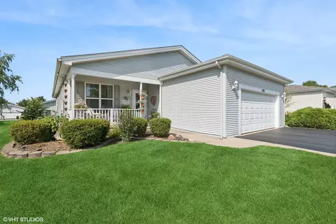 3712 Brookside Ct, Grayslake, IL 60030
