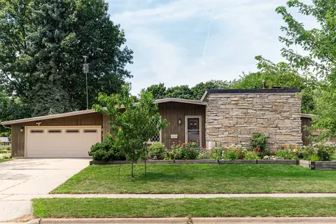 1219 Stafford St, Dekalb, IL 60115