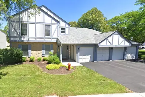 2131 Lancaster Cir #101-B, Naperville, IL 60565