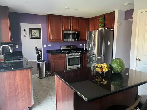 Kitchen - 671 Woodbridge Dr, Elgin, IL 60124 photo 3 of 3