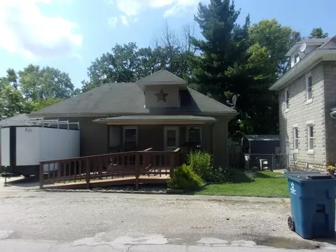 203 S Yount Ave, Watseka, IL 60970