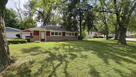Exterior - 333 Mohawk St, Park Forest, IL 60466 photo 2 of 4