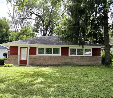 Exterior - 333 Mohawk St, Park Forest, IL 60466 photo 3 of 4