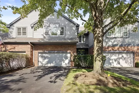 121 Northgate Pl, Burr Ridge, IL 60527