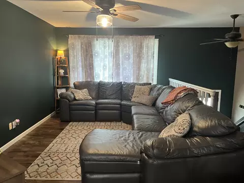 507 E 26th St, Sterling, IL 61081 photo 2