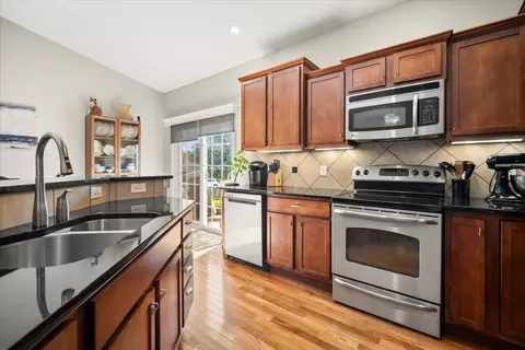 Kitchen - 2909 Red Oak Rd, Bloomington, IL 61704 photo 2 of 3