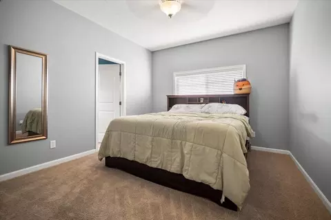 Bedroom - 2909 Red Oak Rd, Bloomington, IL 61704 photo 1 of 3