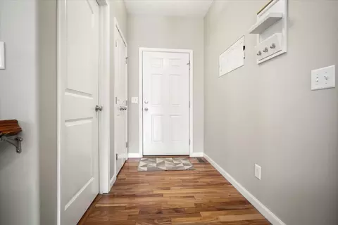 Entry Way - 2909 Red Oak Rd, Bloomington, IL 61704 photo 2 of 2