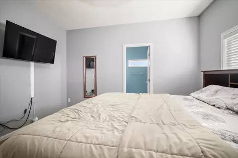Bedroom - 2909 Red Oak Rd, Bloomington, IL 61704 photo 2 of 3