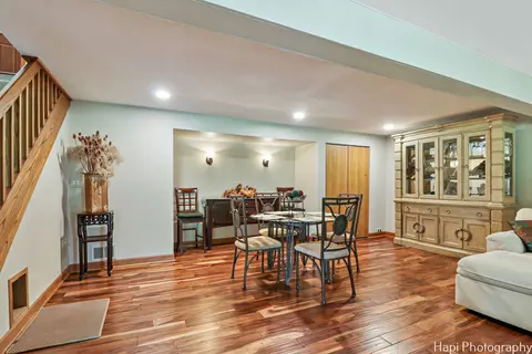 Dining - 2 Overbrook Rd, South Barrington, IL 60010 photo 3 of 3