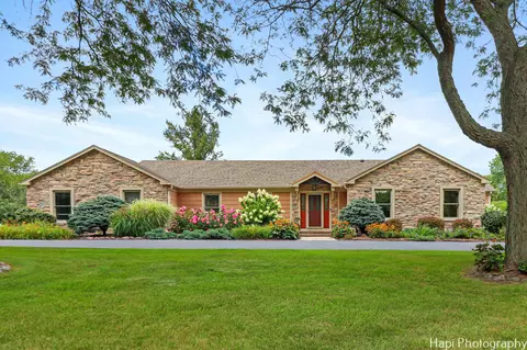 2 Overbrook Rd, South Barrington, IL 60010