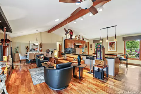 Living - 2 Overbrook Rd, South Barrington, IL 60010 photo 2 of 2