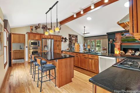 Kitchen - 2 Overbrook Rd, South Barrington, IL 60010 photo 1 of 2