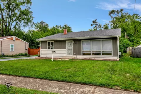 Exterior - 3317 Roesner Dr, Markham, IL 60428 photo 2 of 5