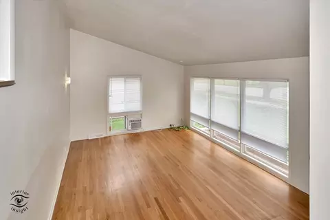 Living - 3317 Roesner Dr, Markham, IL 60428 photo 6 of 6