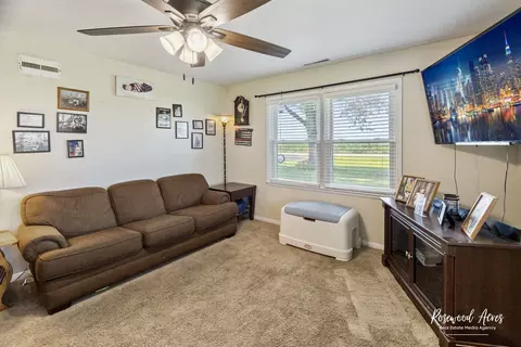 2032 W 2000s Rd, Kankakee, IL 60901 photo 6