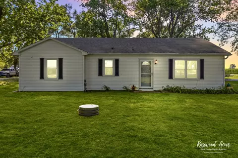 2032 W 2000s Rd, Kankakee, IL 60901