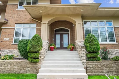 Exterior - 13229 Lakeshore Dr, Plainfield, IL 60585 photo 4 of 9