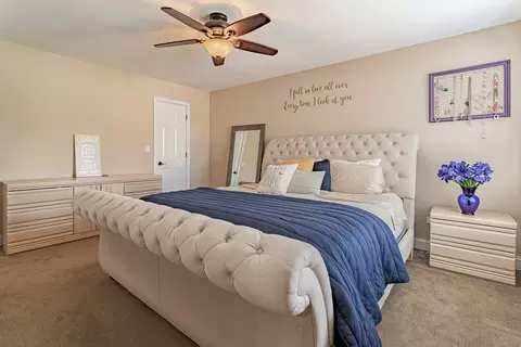 Bedroom - 1170 Downing Dr, Hoffman Estates, IL 60192 photo 1 of 4