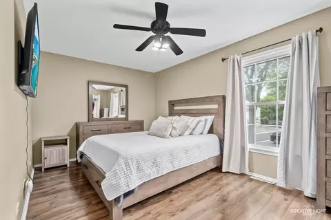 1668 Williamsburg Ct #A, Wheaton, IL 60189 photo 12